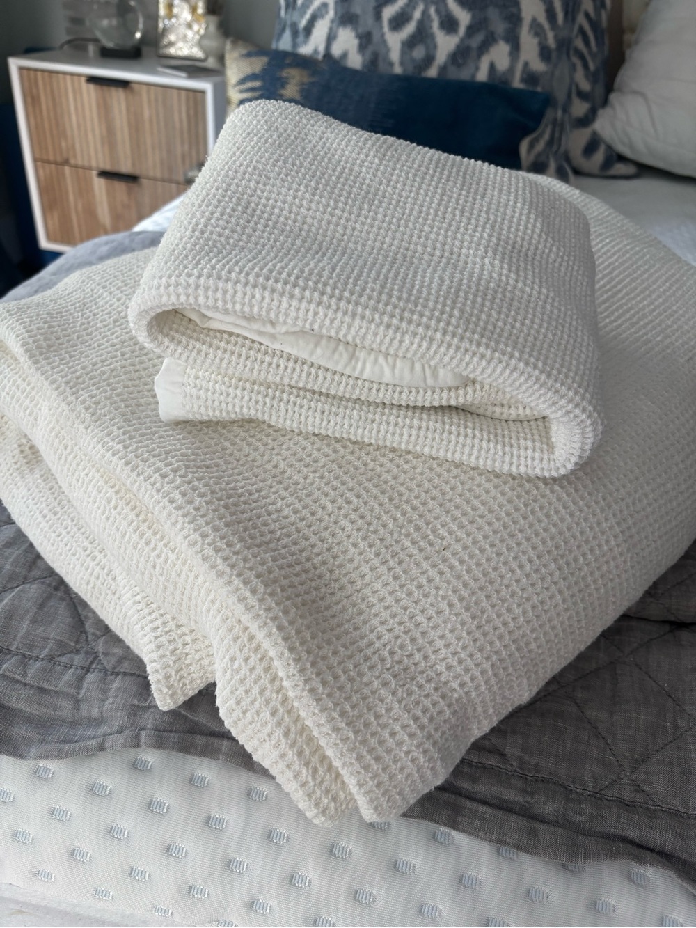 Crate&Barrel Cream Waffle-Weave Duvet Cover